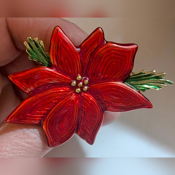 Vintage Danecraft Enamel Poinsettia Brooch - Picture 9 of 11